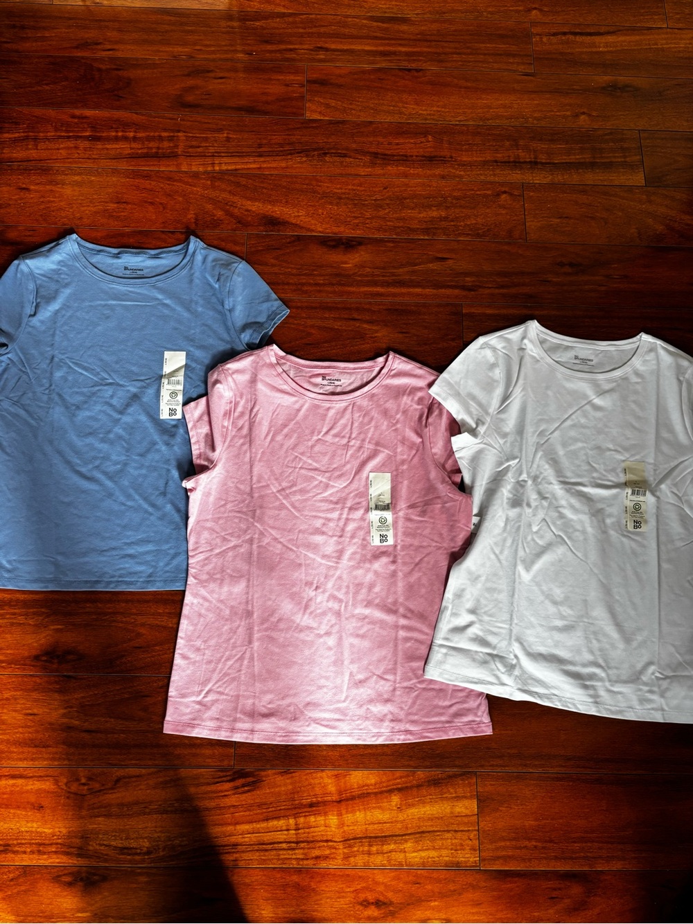 No Boundaries Set of 3 Large T Shirts